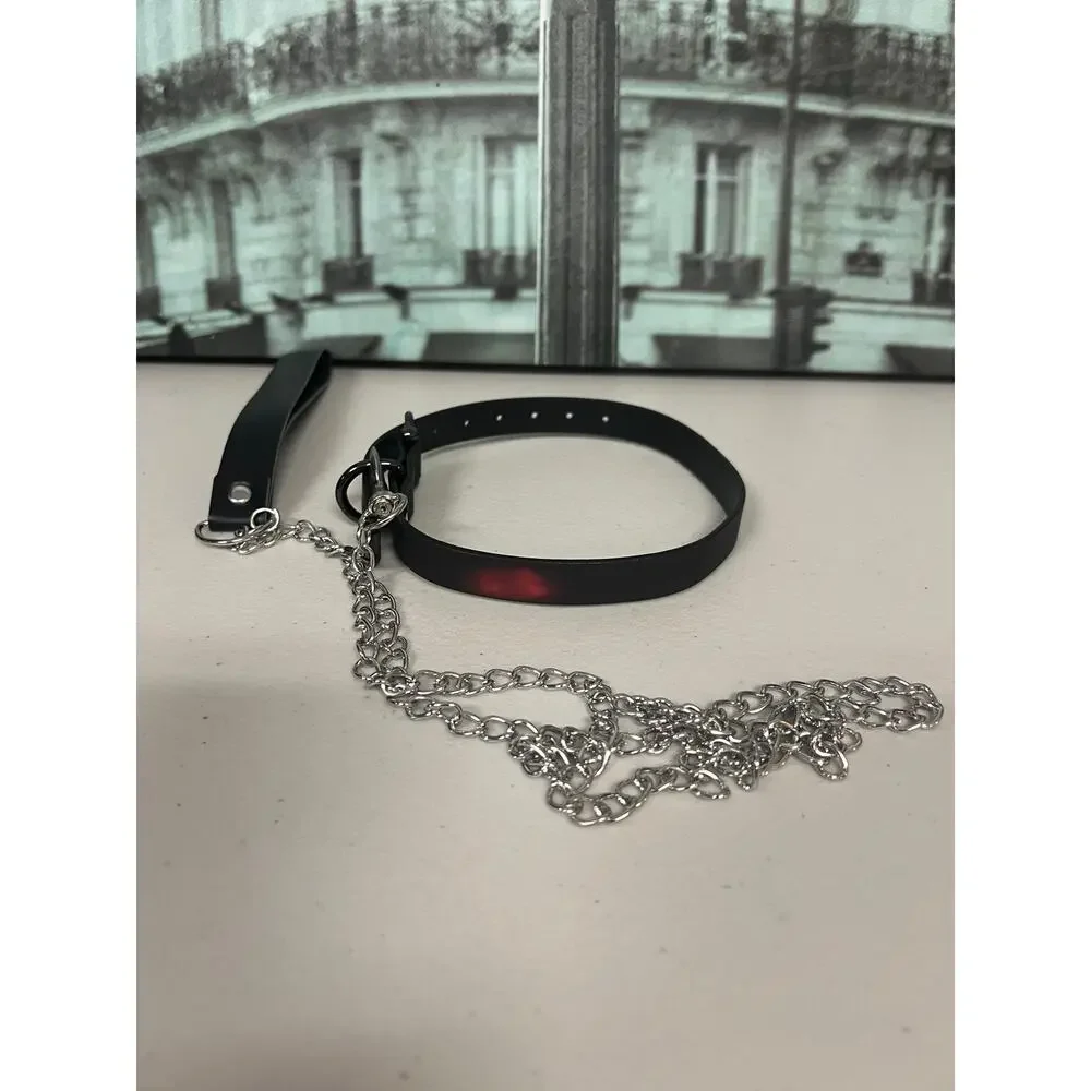 Heat-Sensitive Thermochromic Leather Choker with Leash